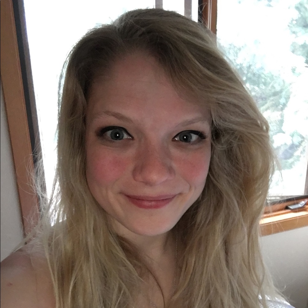 Meet your Posher, Melissa